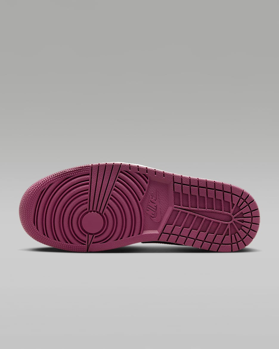Air Jordan 1 Low Women s Shoes